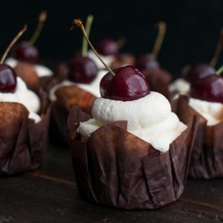 Schwarzwälder-Kirsch-Muffins