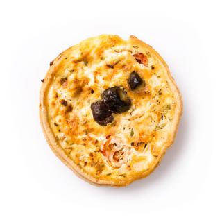 Dinkel-Quiche mit Ziegenkäse und Datteln