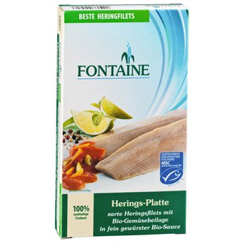 Heringsplatte mit Gemüsebeilage